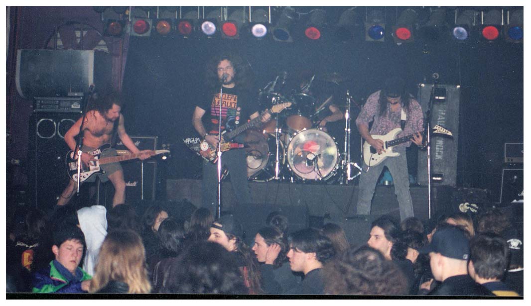 old-linup3.jpg (93704 bytes)